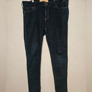 Hollister 13R 31×30 dark blue jeans. Lowrise